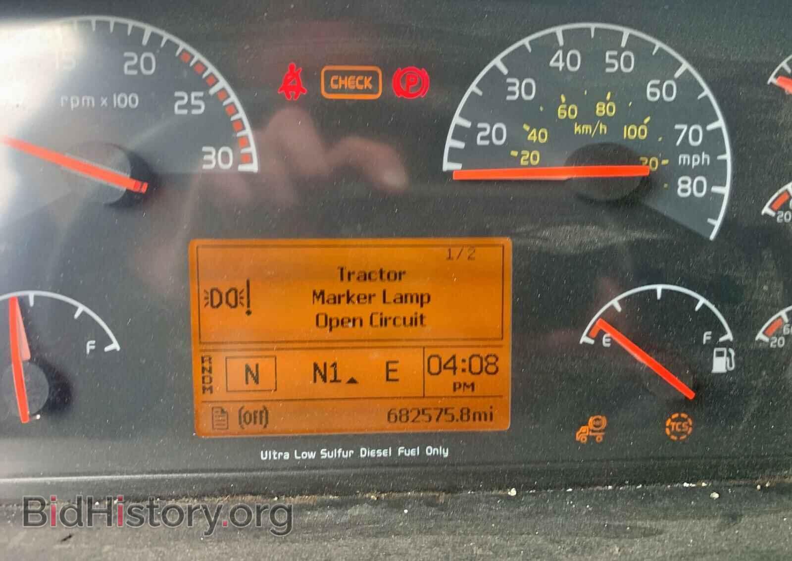2012 VOLVO VN - VIN: 4V4NC9EH4CN565735 - Фото 8