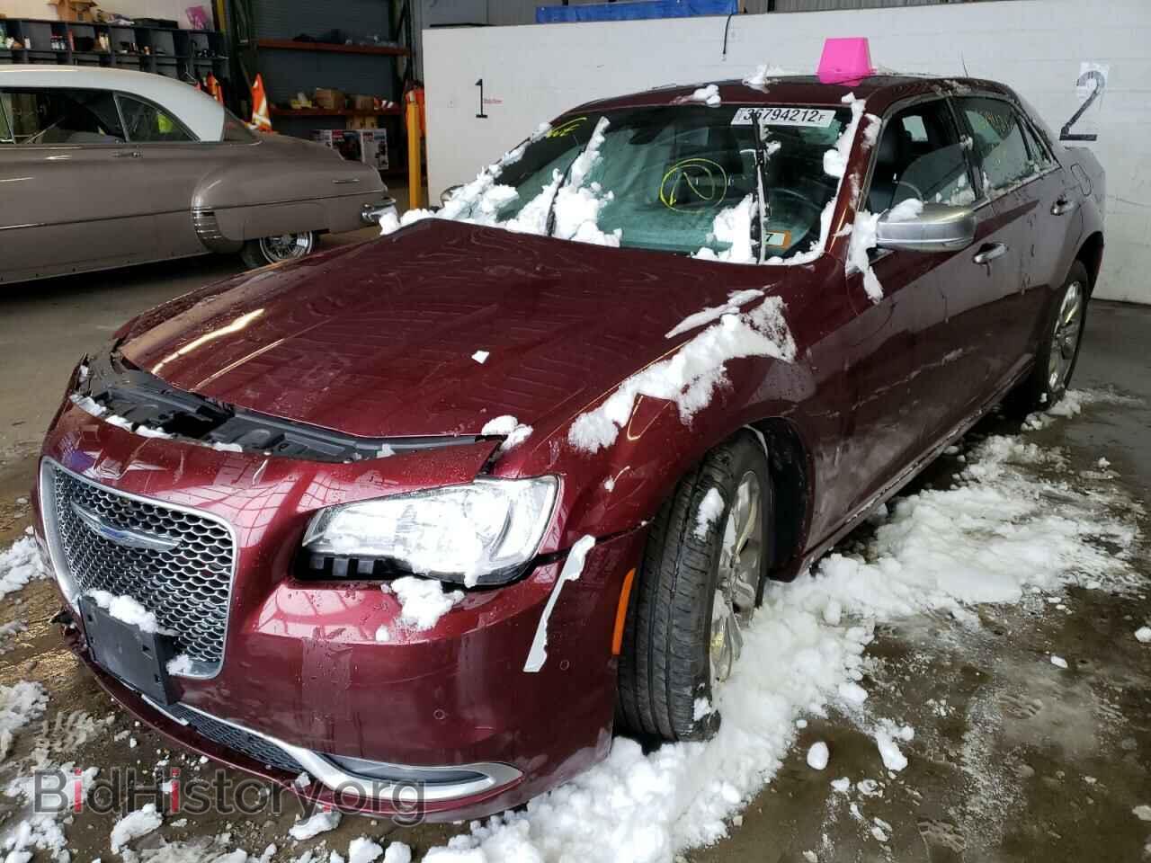 2015 CHRYSLER 300 - VIN: 2C3CCASG2FH854033 - Фото 2
