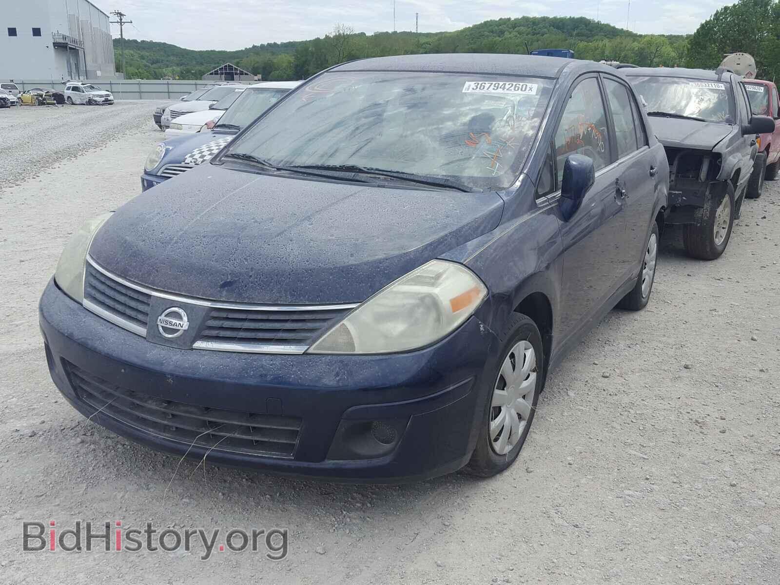 2008 NISSAN VERSA - VIN: 3N1BC11E28L450363 - Фото 2