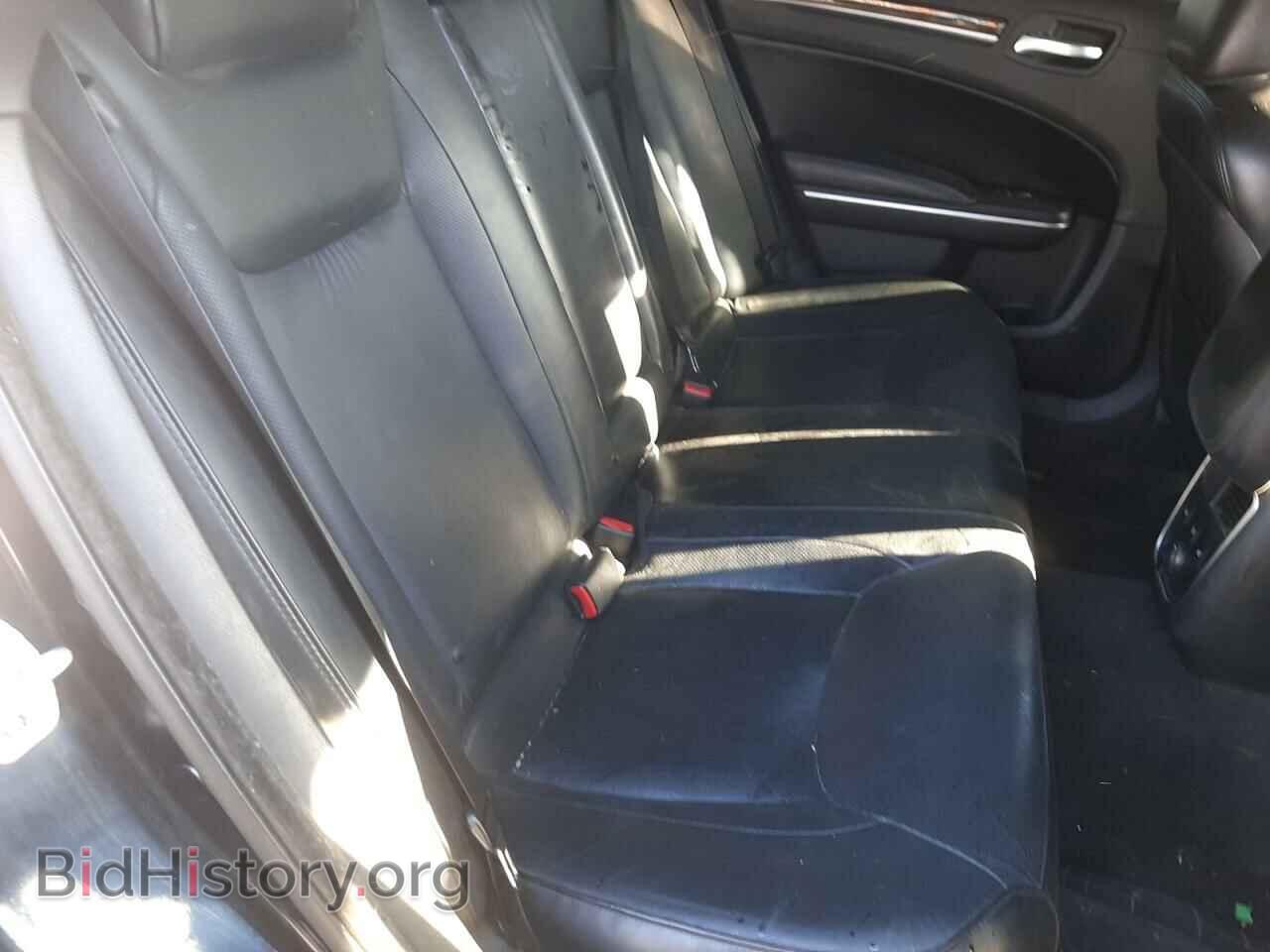 2011 CHRYSLER 300 - VIN: 2C3CA5CGXBH537820 - Фото 6