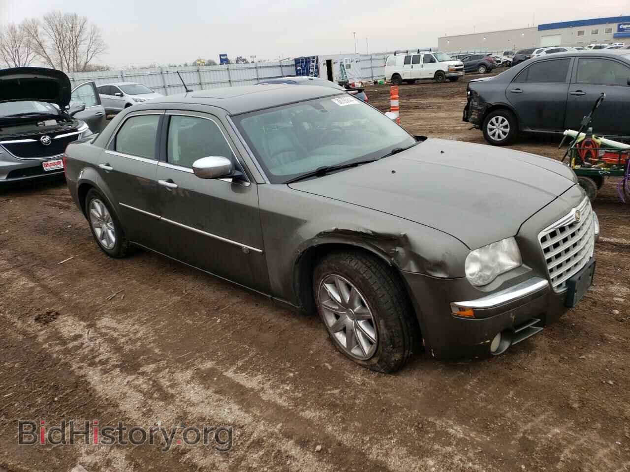 2008 CHRYSLER 300 - VIN: 2C3KA63H18H295003 - Фото 4