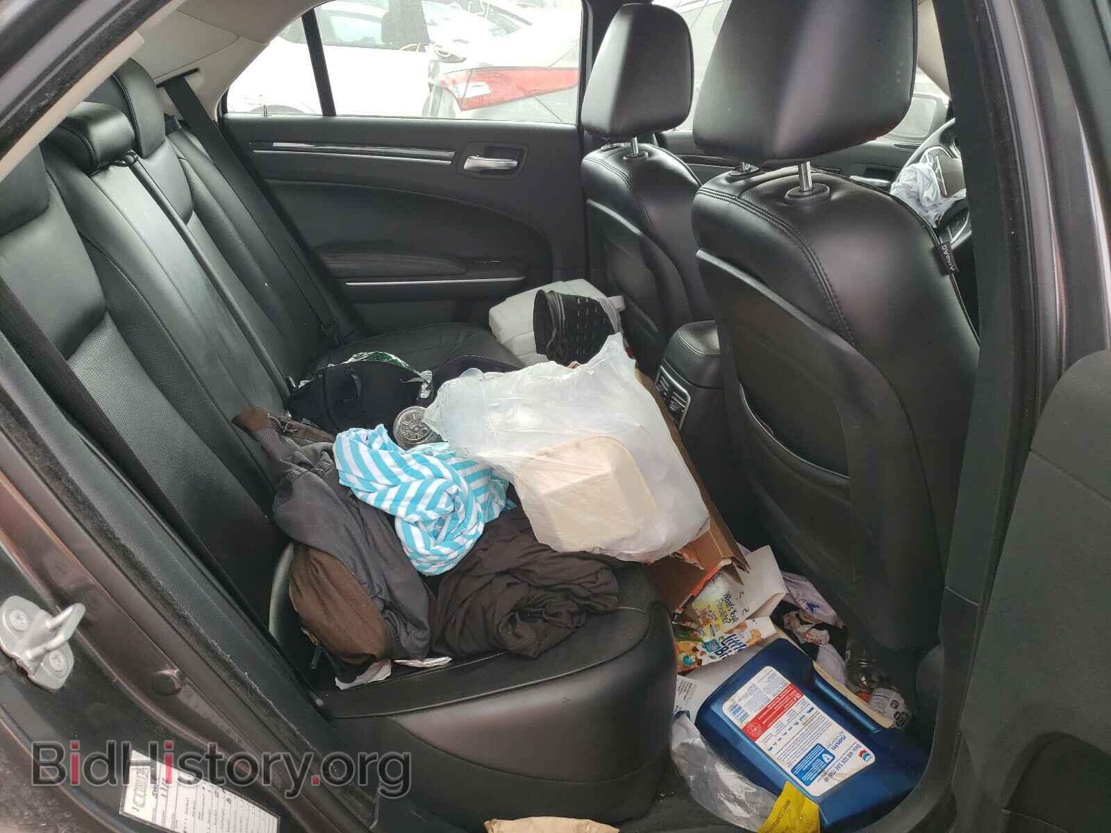 2019 CHRYSLER 300 - VIN: 2C3CCAEG2KH568561 - Фото 6