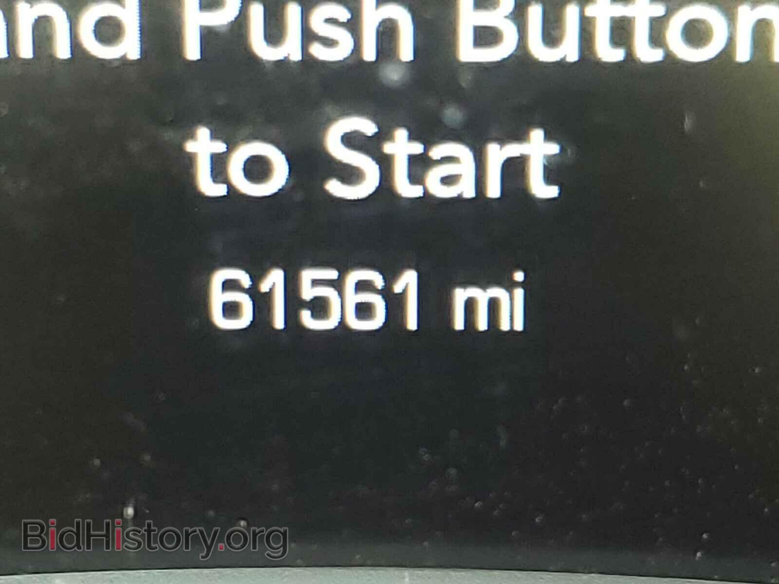 2019 CHRYSLER 300 - VIN: 2C3CCAEG2KH568561 - Фото 8