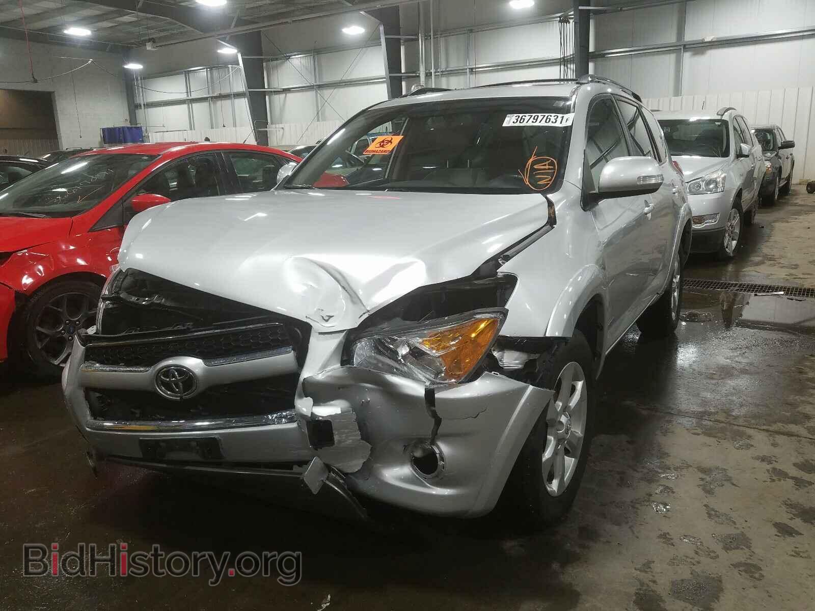 2011 TOYOTA RAV4 - VIN: 2T3DK4DV8BW057828 - Фото 2