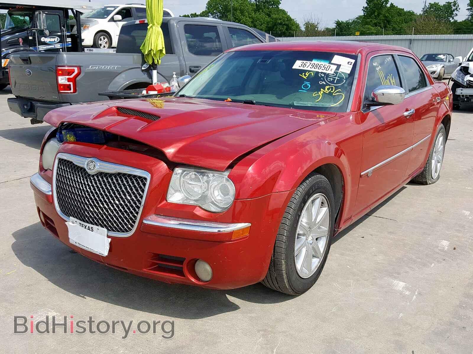 2010 CHRYSLER 300 - VIN: 2C3CA6CT7AH126540 - Фото 2