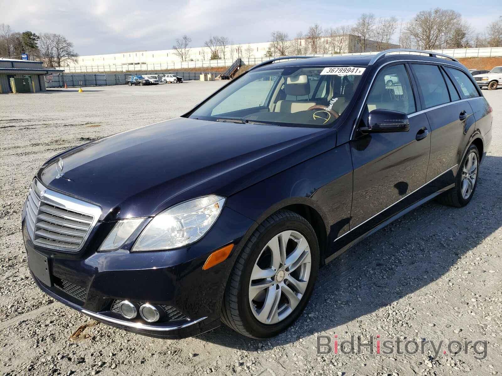 Photo WDDHH8HBXBA494970 - MERCEDES-BENZ E CLASS 2011