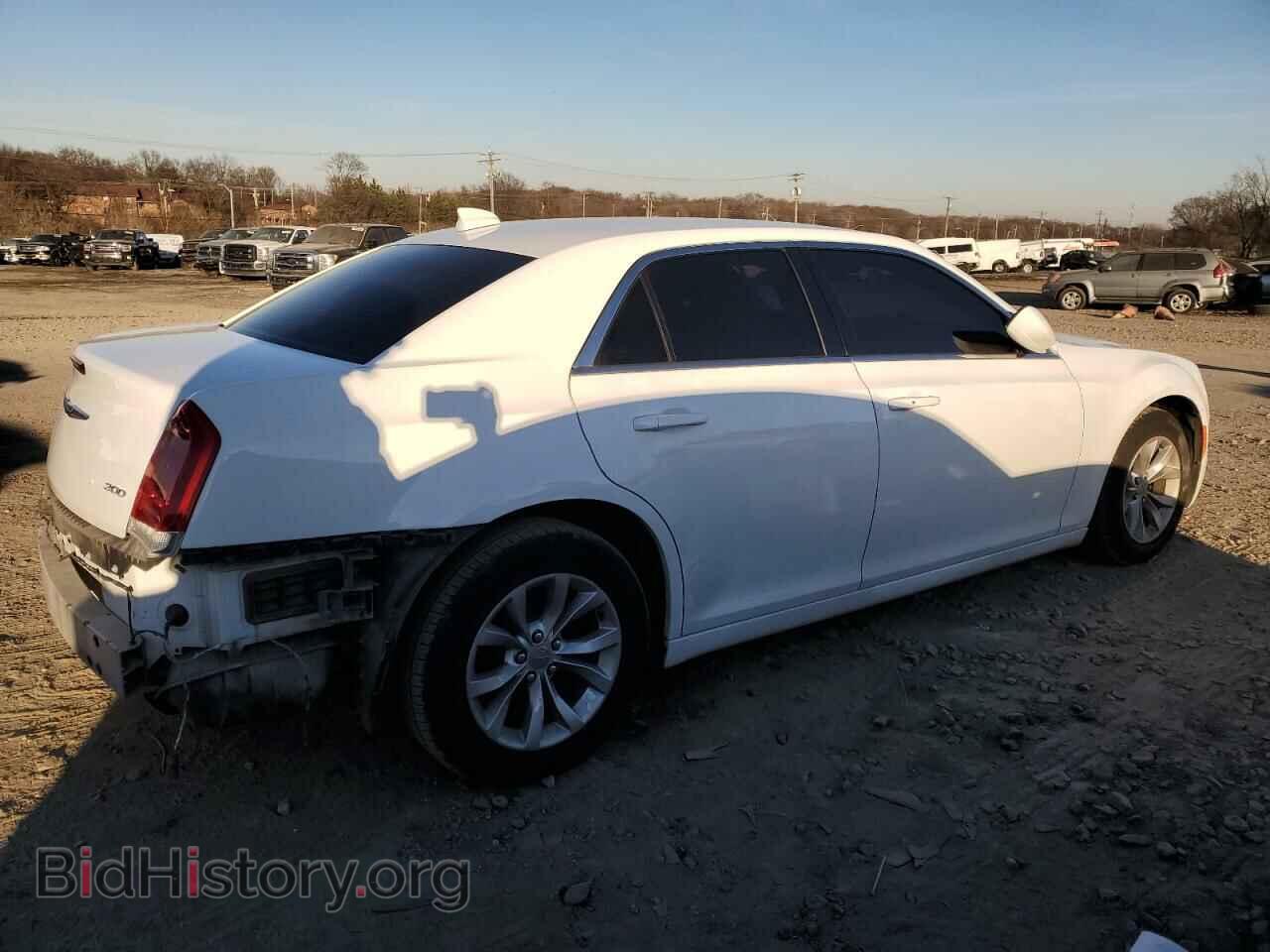 2018 CHRYSLER 300 - VIN: 2C3CCAAG8JH330900 - Фото 3