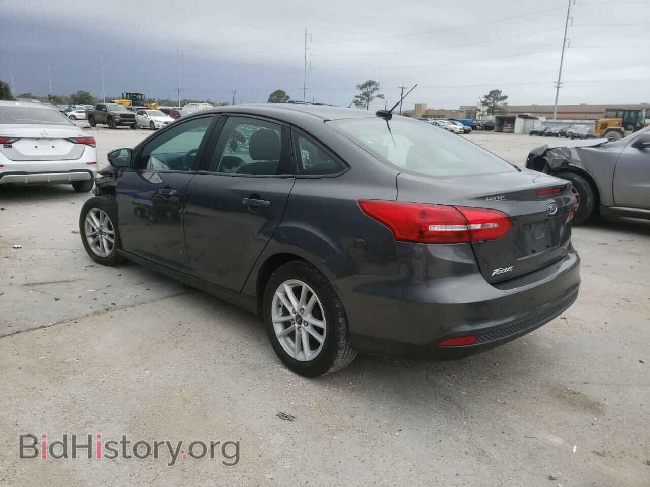 2017 FORD FOCUS - VIN: 1FADP3F28HL304832 - Photo 2