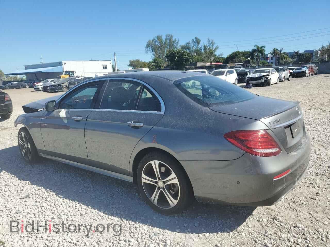 2017 MERCEDES-BENZ E-CLASS - VIN: WDDZF4KB3HA179318 - Фото 2