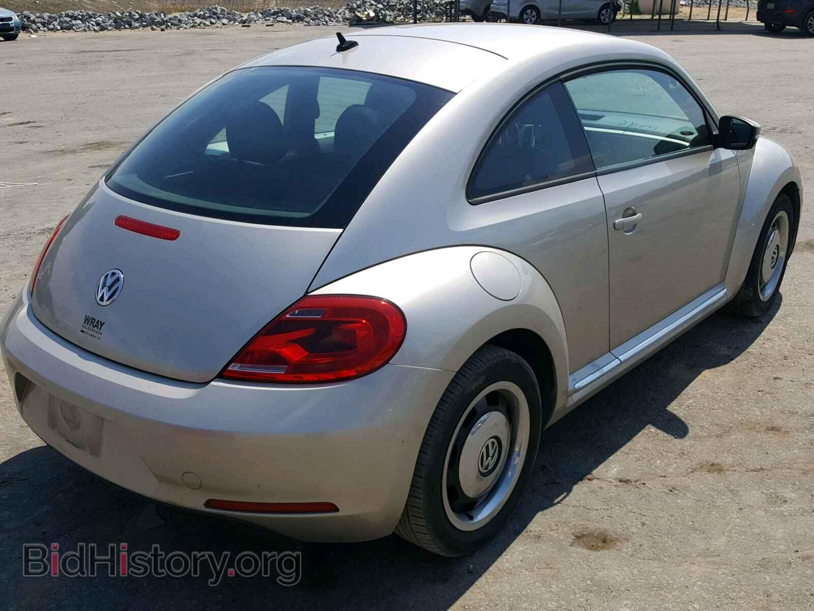 2012 VOLKSWAGEN BEETLE - VIN: 3VWJX7AT5CM647784 - Фото 4