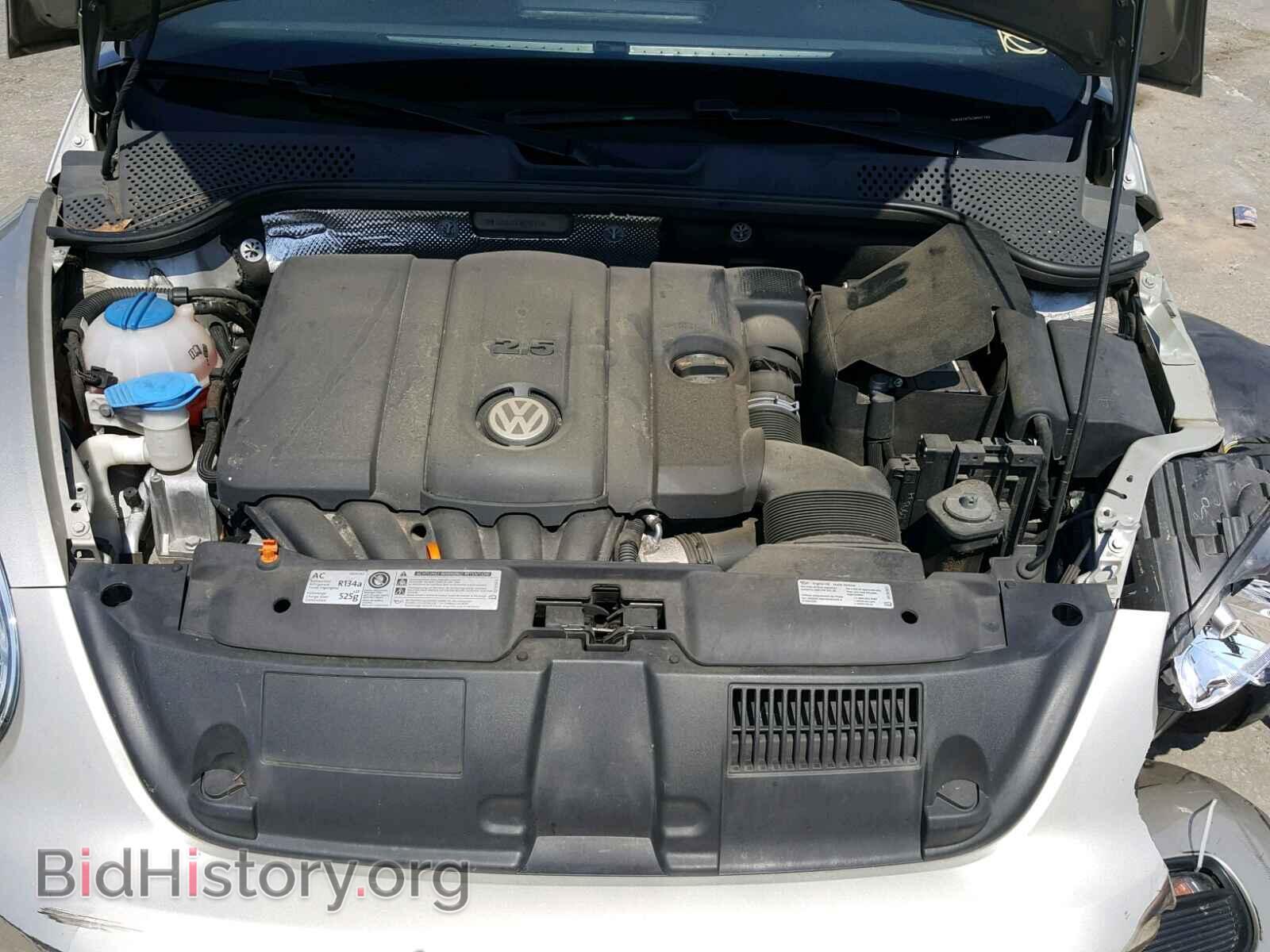 2012 VOLKSWAGEN BEETLE - VIN: 3VWJX7AT5CM647784 - Фото 7