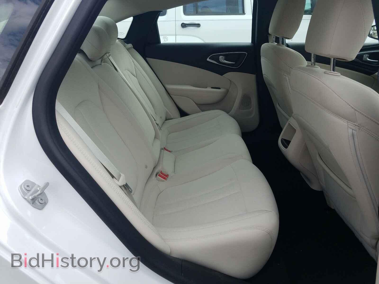 2015 CHRYSLER 200 - VIN: 1C3CCCAB0FN711445 - Фото 6