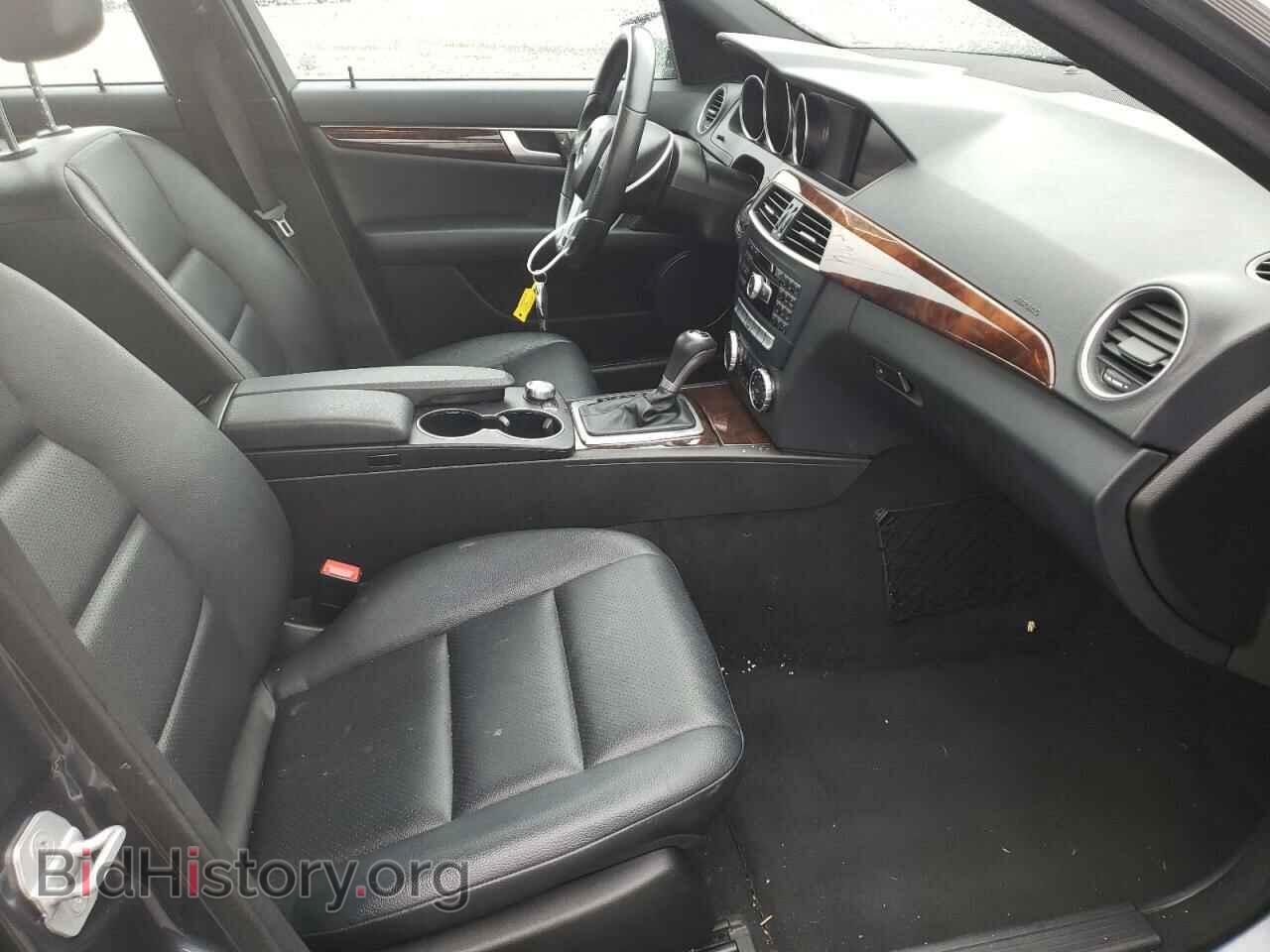 2014 MERCEDES-BENZ C-CLASS - VIN: WDDGF8AB9EA937965 - Фото 5
