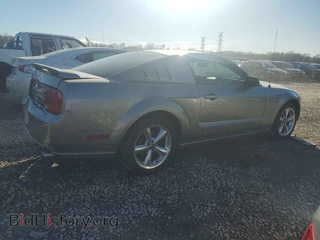 2008 FORD MUSTANG - VIN: 1ZVHT82H985137106 - Фото 3