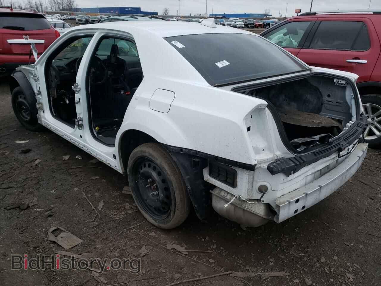 2016 CHRYSLER 300 - VIN: 2C3CCAGG4GH183023 - Фото 2