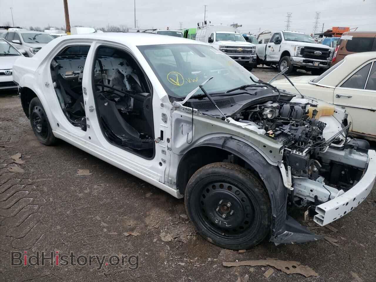 2016 CHRYSLER 300 - VIN: 2C3CCAGG4GH183023 - Фото 4