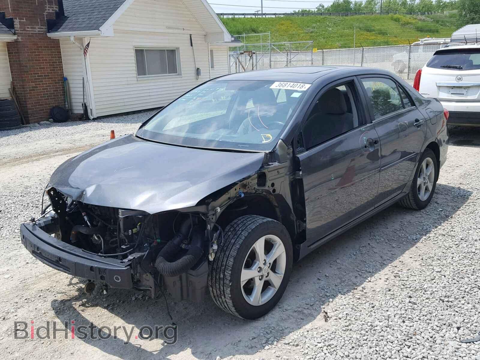 2013 TOYOTA COROLLA BA - VIN: 2T1BU4EE2DC928784 - Фото 2