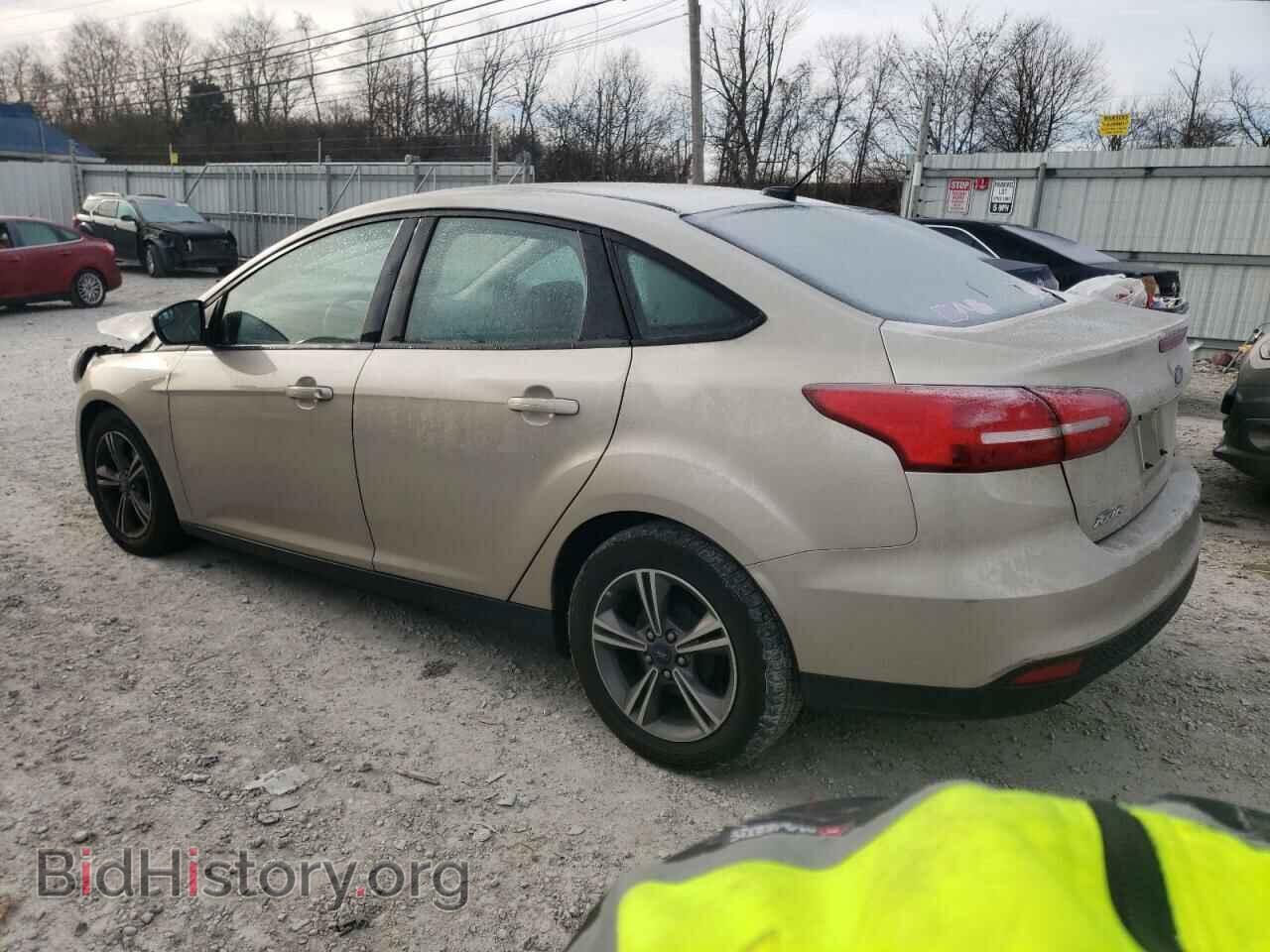 2018 FORD FOCUS - VIN: 1FADP3F26JL215816 - Фото 2