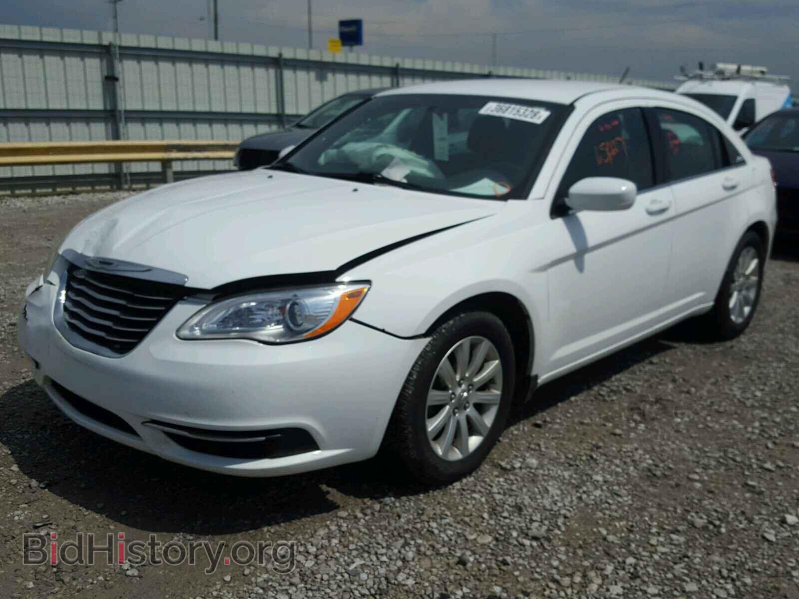 2011 CHRYSLER 200 - VIN: 1C3BC1FB9BN625716 - Фото 2