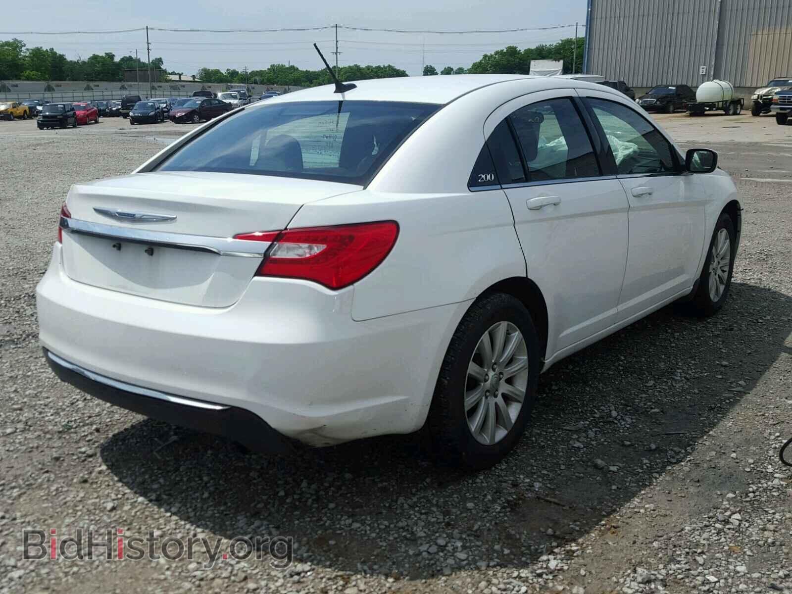 2011 CHRYSLER 200 - VIN: 1C3BC1FB9BN625716 - Фото 4