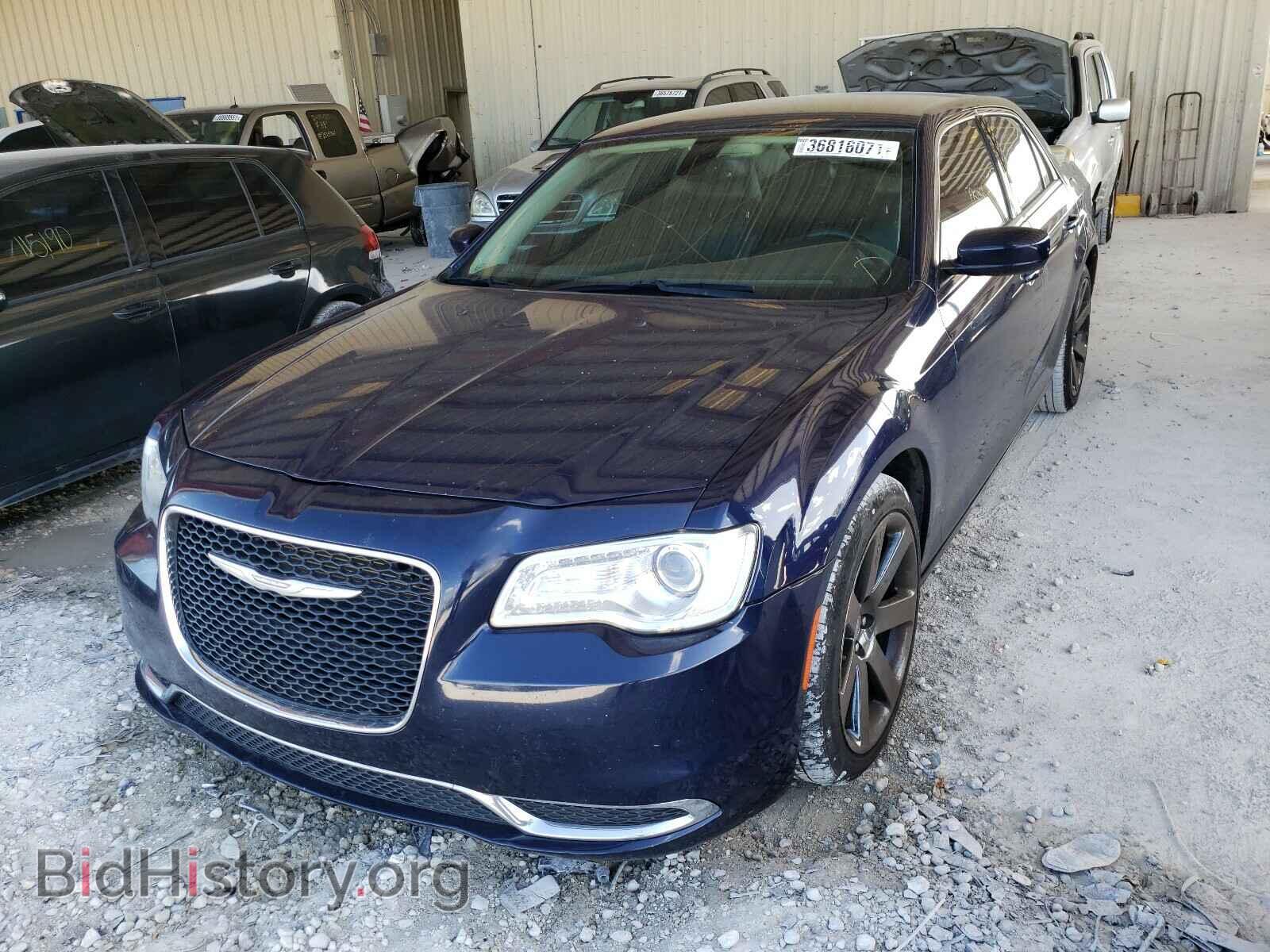 2016 CHRYSLER 300 - VIN: 2C3CCAAGXGH235442 - Фото 2