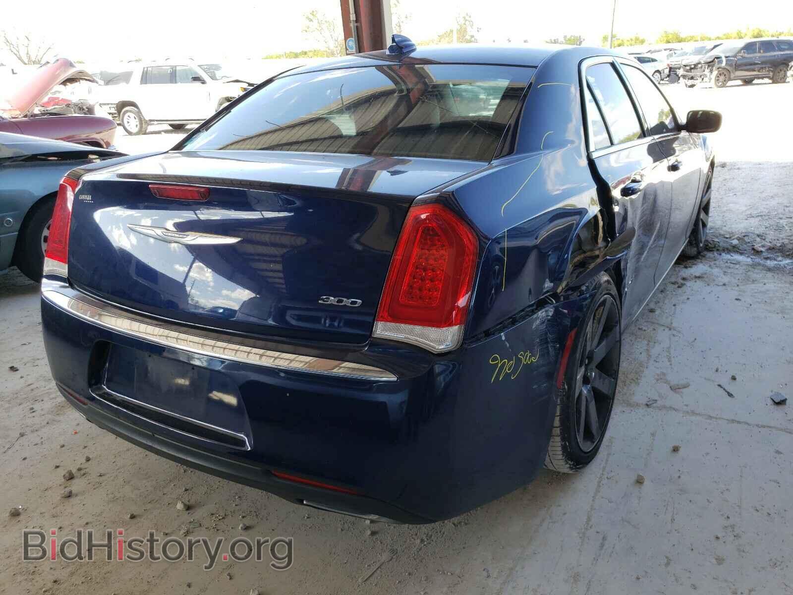 2016 CHRYSLER 300 - VIN: 2C3CCAAGXGH235442 - Фото 4