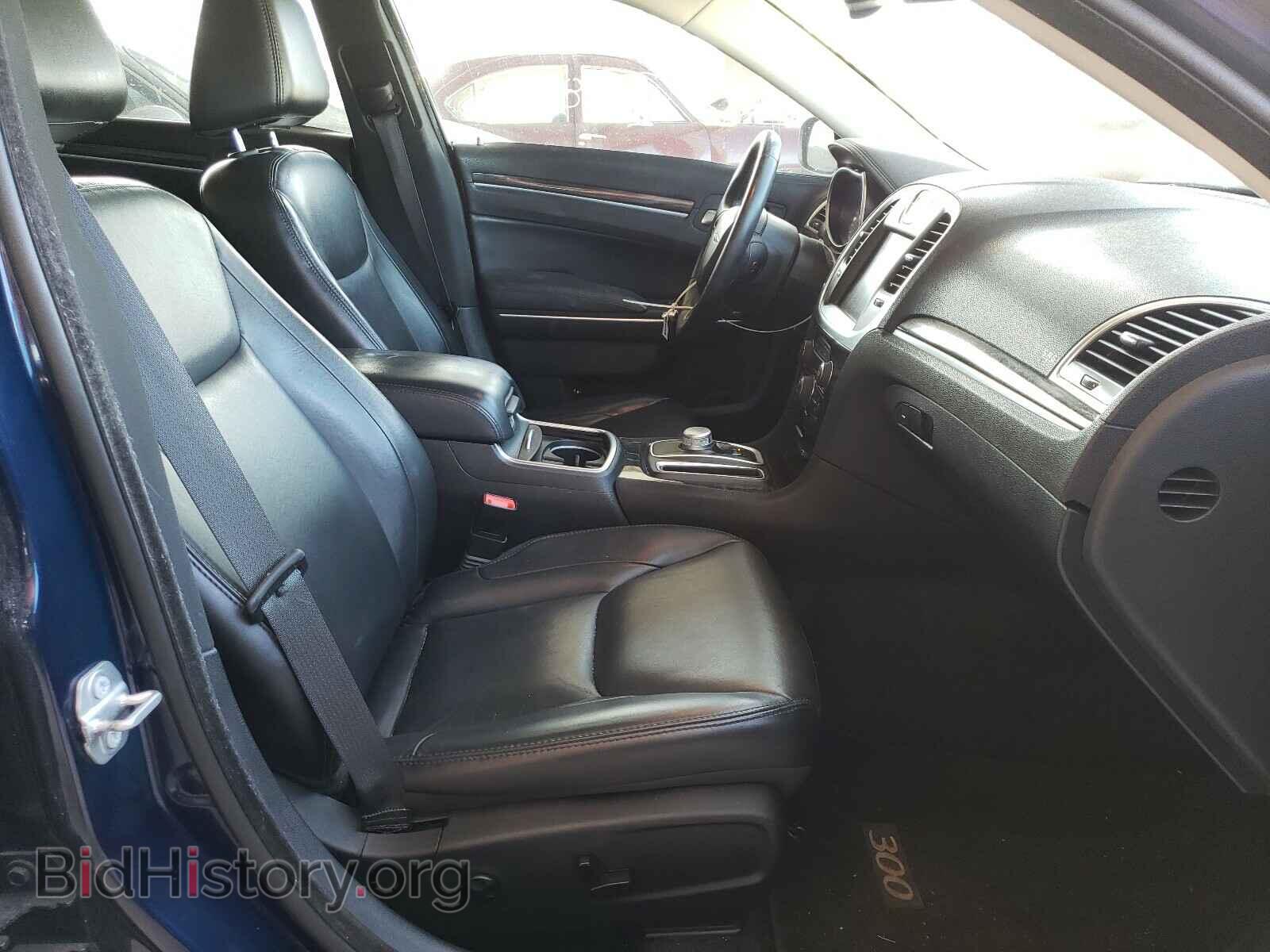 2016 CHRYSLER 300 - VIN: 2C3CCAAGXGH235442 - Фото 5