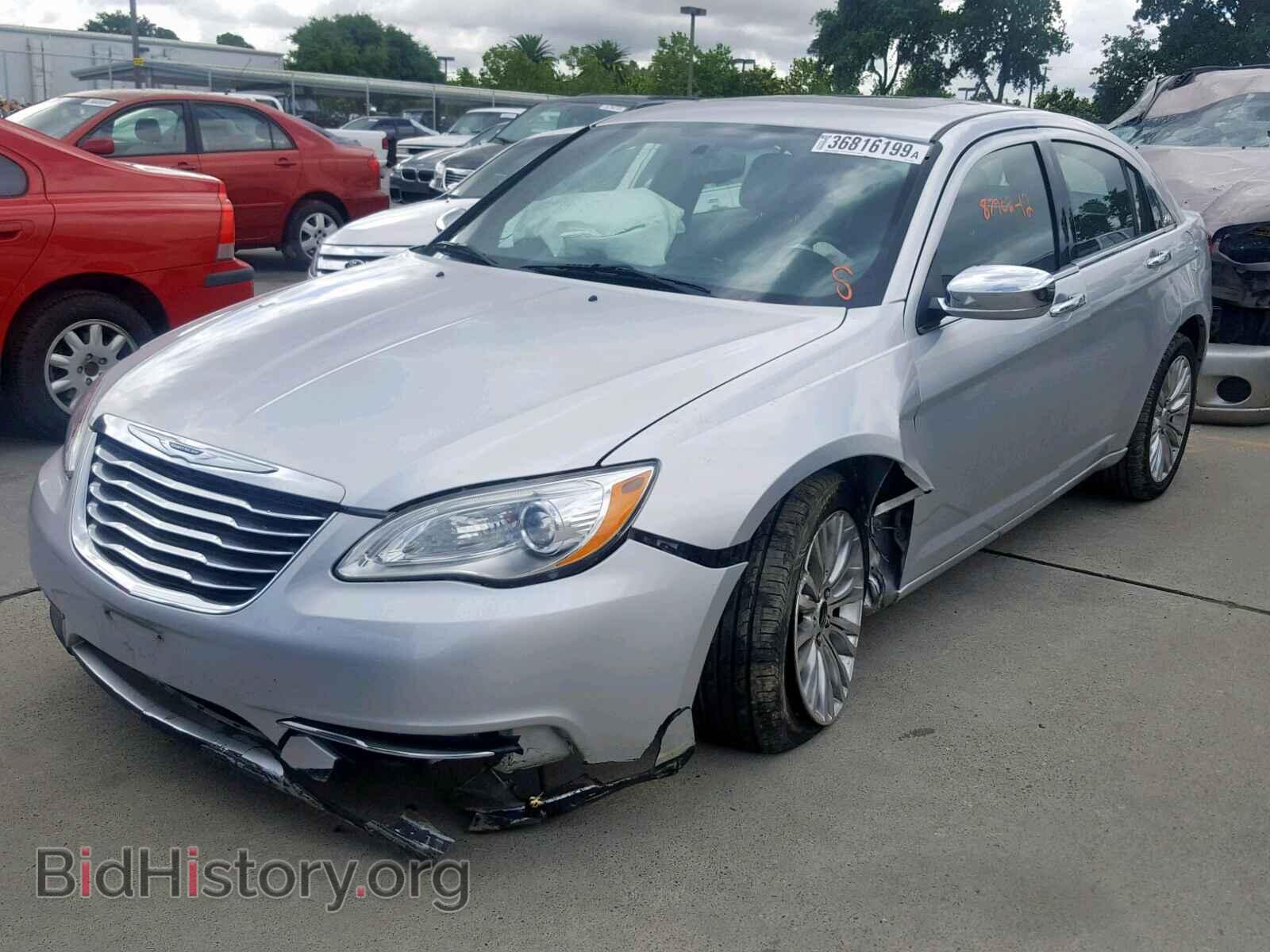 2012 CHRYSLER 200 - VIN: 1C3CCBCBXCN197283 - Фото 2