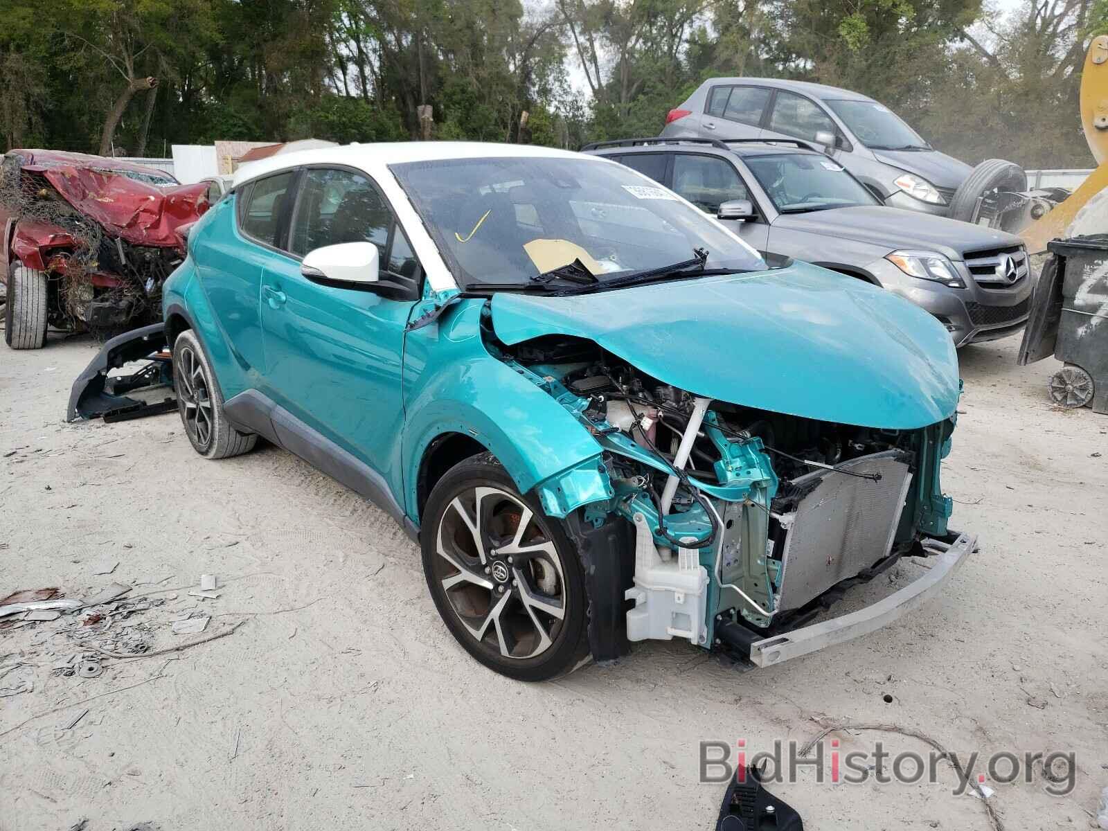 Photo NMTKHMBX7JR002117 - TOYOTA C-HR 2018