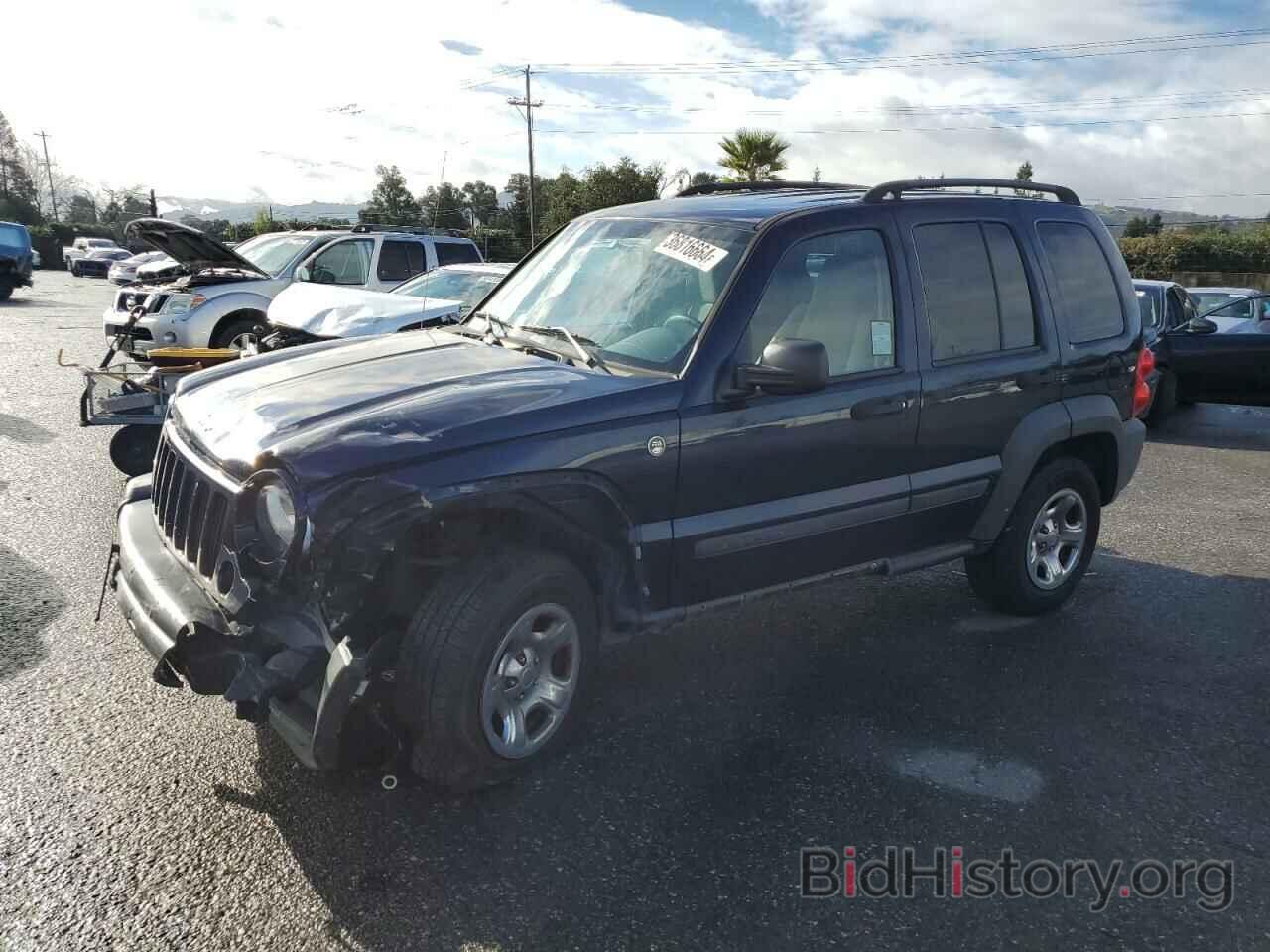 Photo 1J4GL48K26W200719 - JEEP LIBERTY 2006