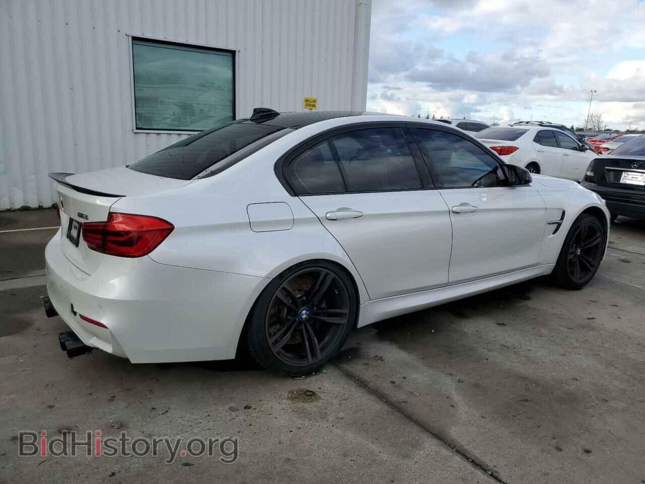 2018 BMW M3 - VIN: WBS8M9C50J5L00945 - Фото 3