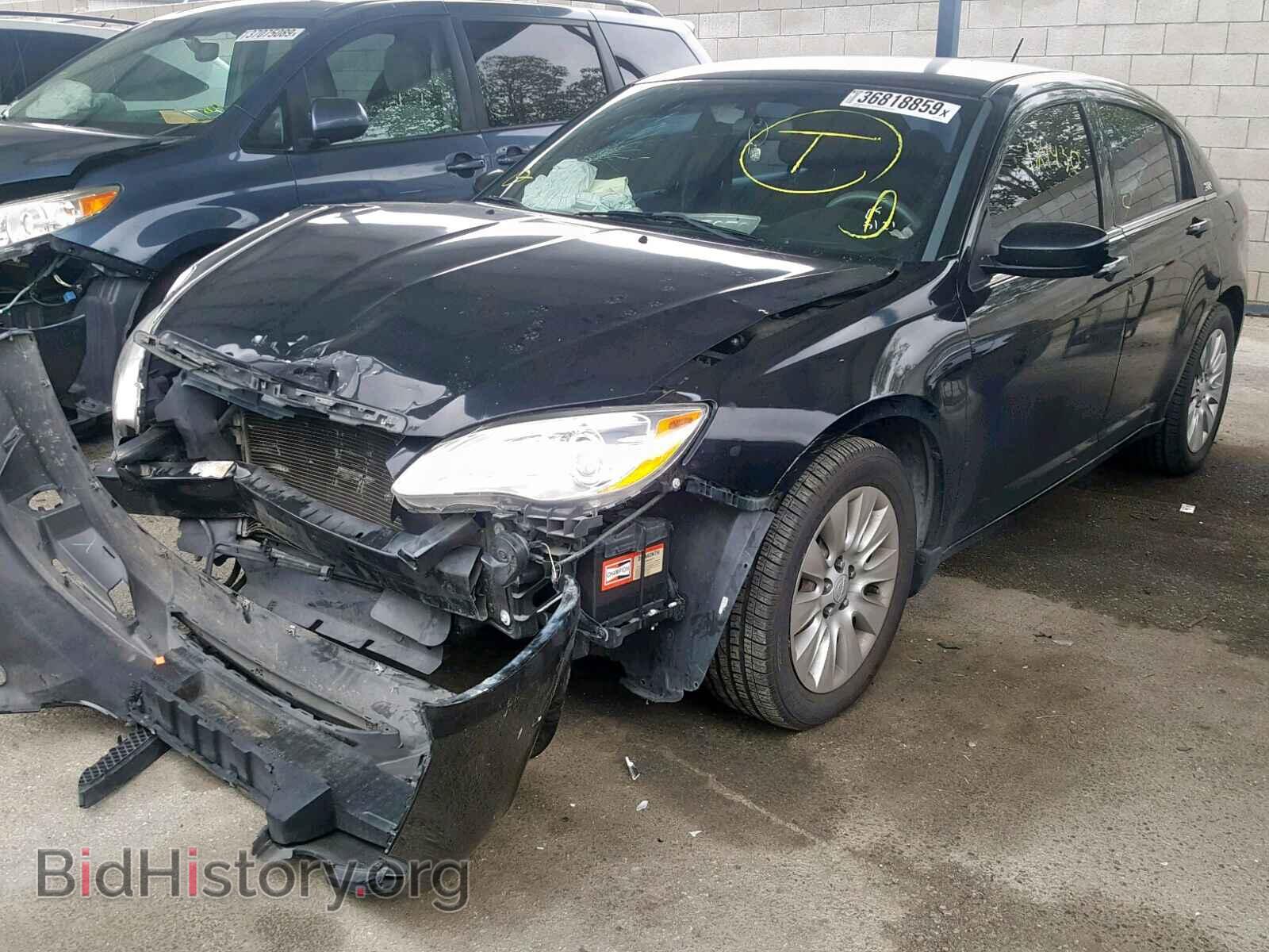 2012 CHRYSLER 200 - VIN: 1C3CCBAB3CN261912 - Фото 2