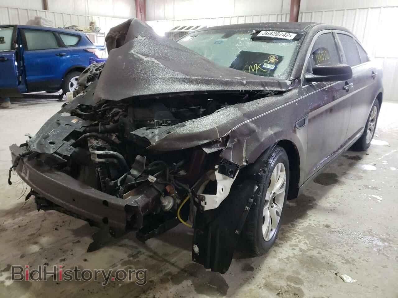 2011 FORD TAURUS - VIN: 1FAHP2EW9BG121813 - Фото 2