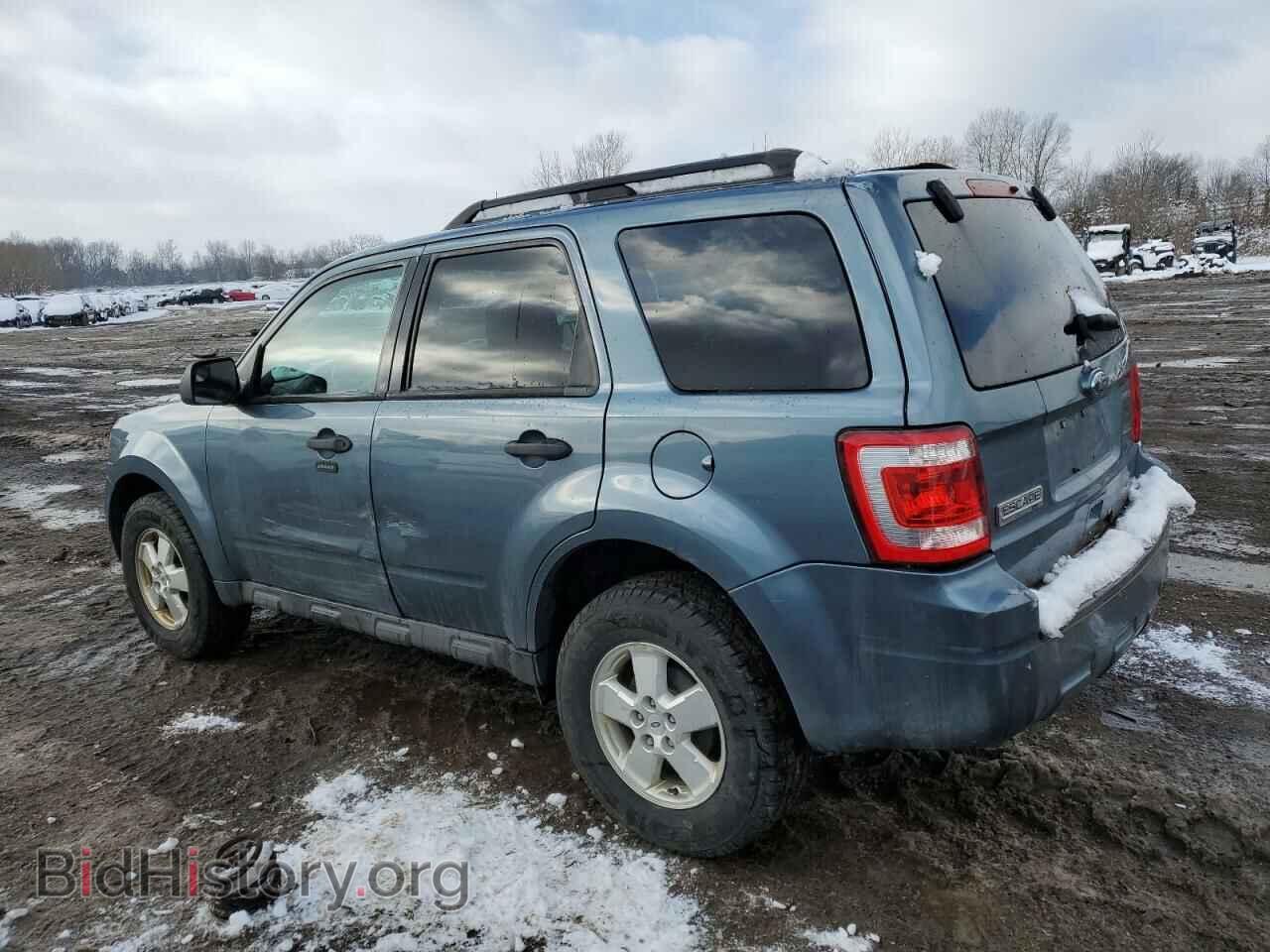 2010 FORD ESCAPE - VIN: 1FMCU0D73AKD17975 - Фото 2