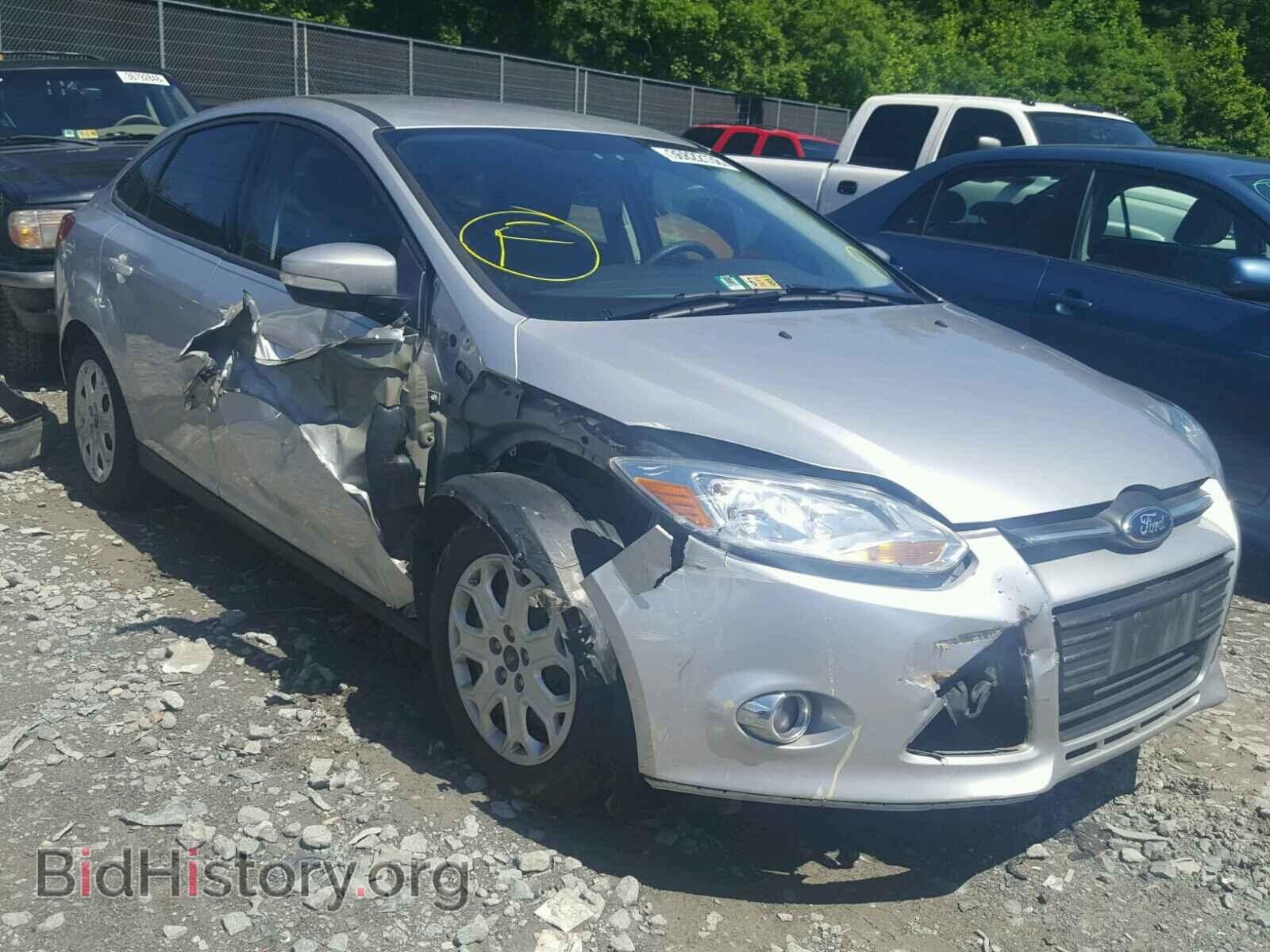 Photo 1FAHP3F22CL381402 - FORD FOCUS 2012