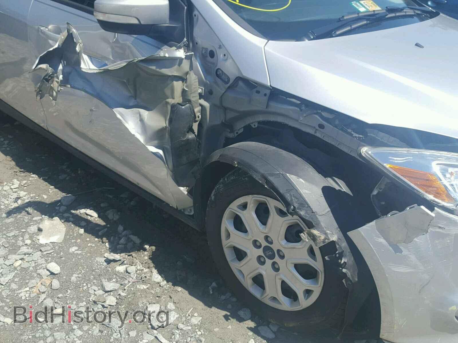 2012 FORD FOCUS - VIN: 1FAHP3F22CL381402 - Photo 9