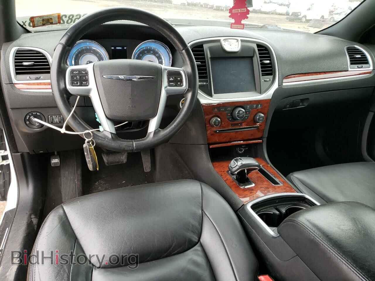 2013 CHRYSLER 300 - VIN: 2C3CCAAG2DH504285 - Фото 8