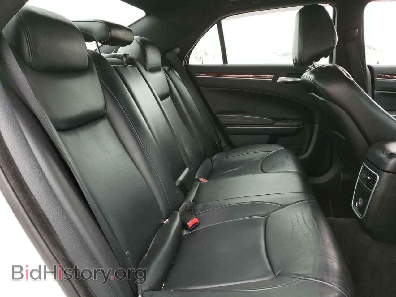 2013 CHRYSLER 300 - VIN: 2C3CCAAG2DH504285 - Фото 10