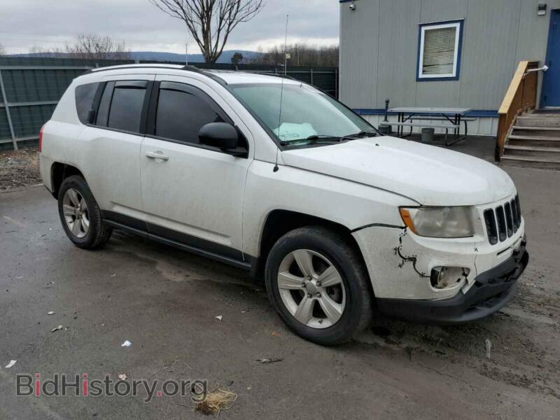 2011 Jeep COMPASS (VIN 1J4NF1FB8BD278587) — фото 4 из 13