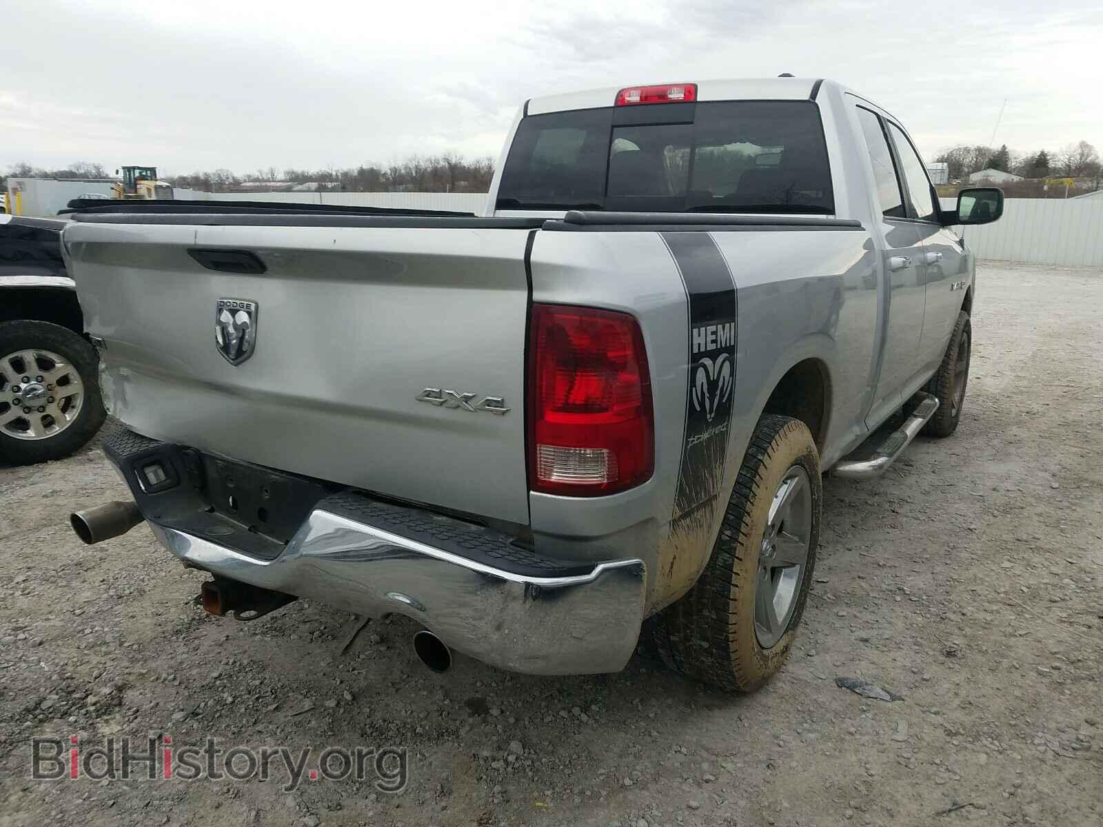 2010 DODGE RAM 1500 - VIN: 1D7RV1GT6AS257741 - Фото 4