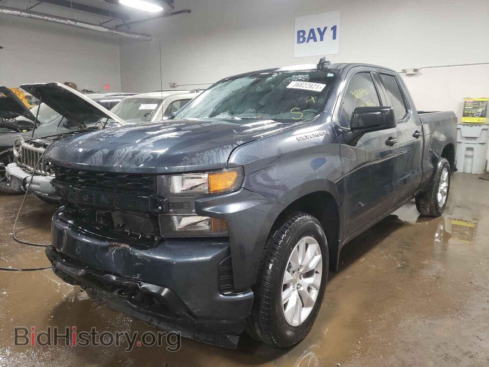 2019 CHEVROLET SILVERADO - VIN: 1GCRWBEH8KZ219190 - Фото 2