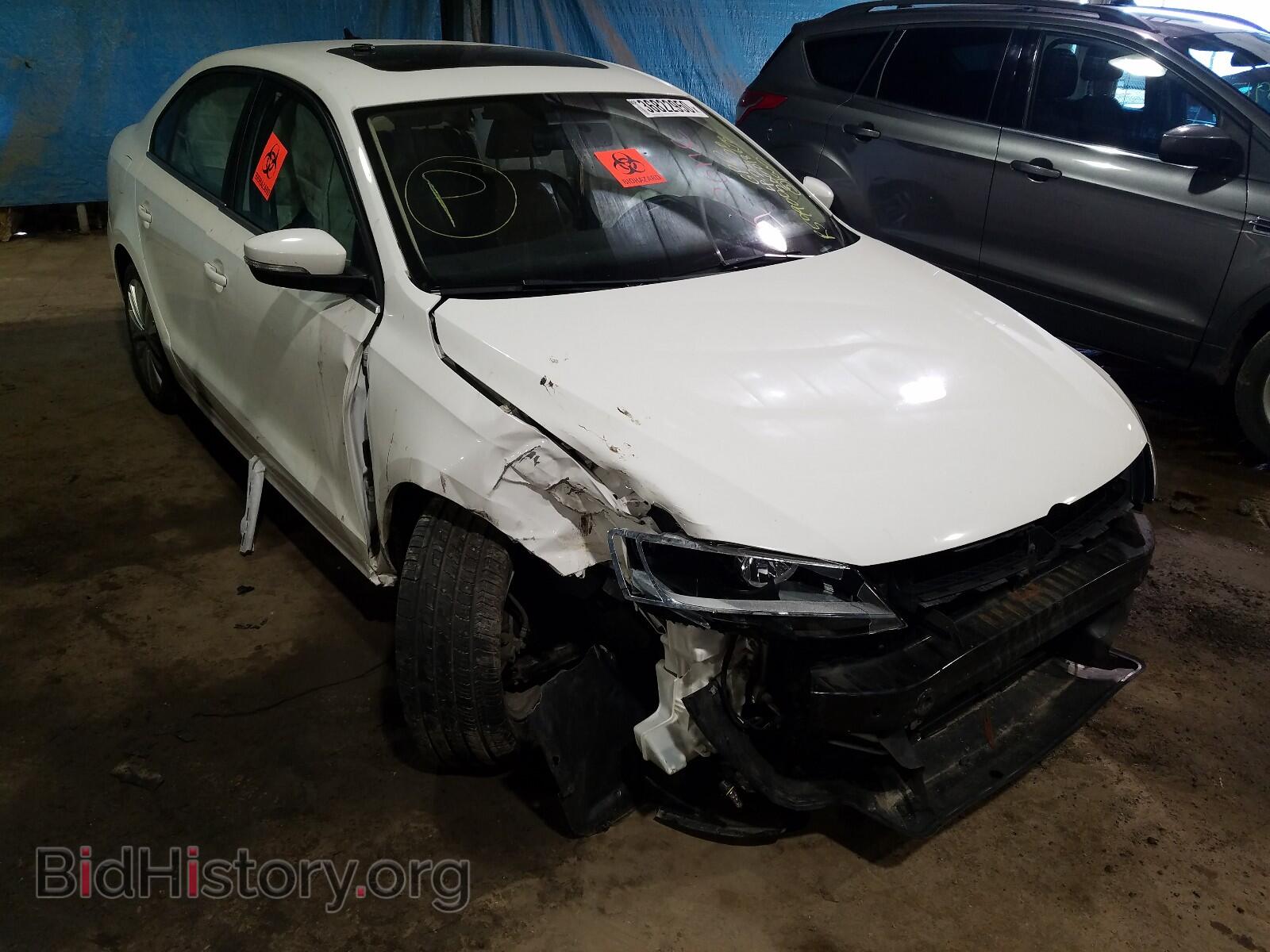 Фотография 3VWL17AJ8EM352559 - VOLKSWAGEN JETTA 2014
