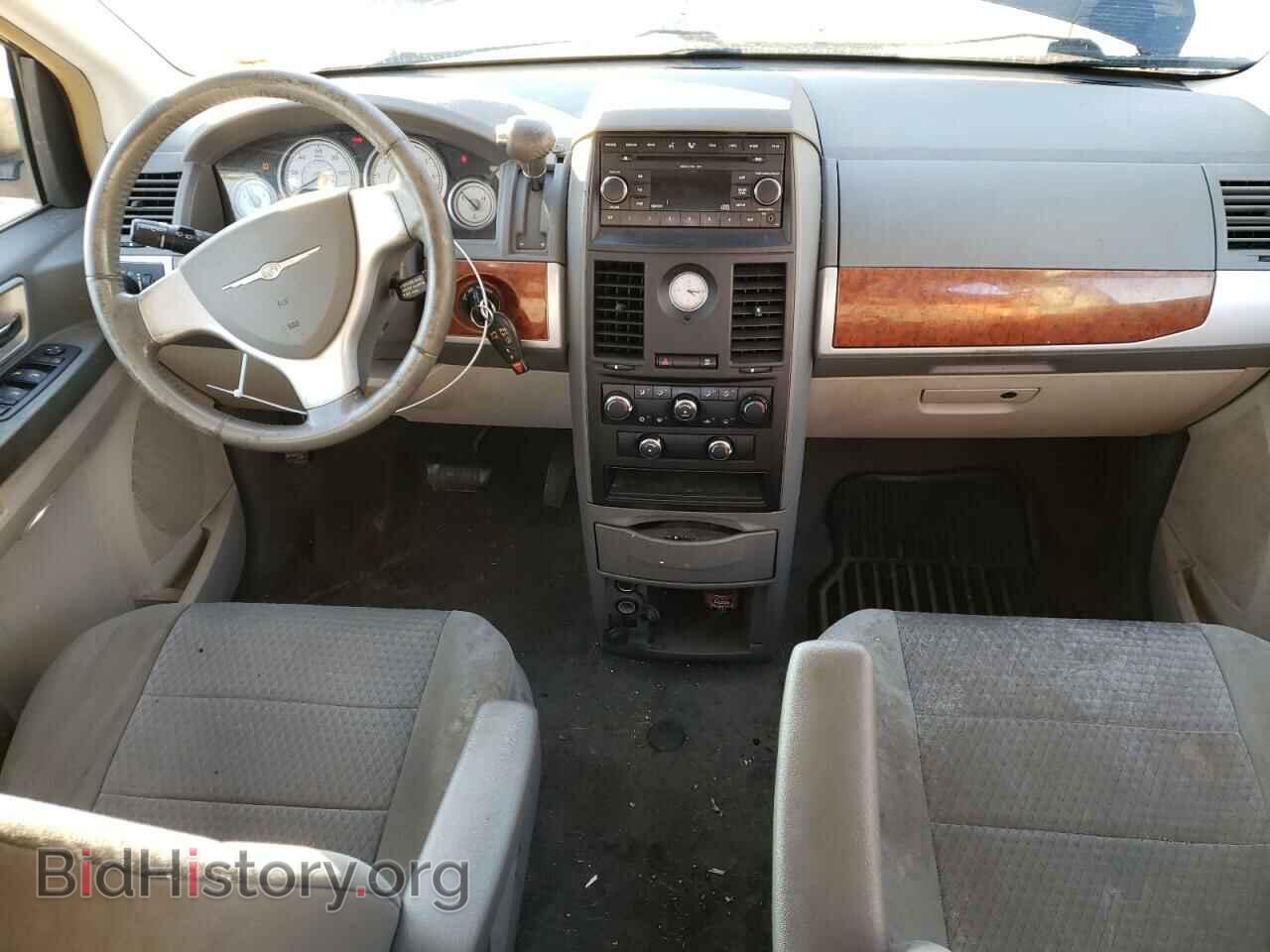 2008 CHRYSLER MINIVAN - VIN: 2A8HR54P68R637515 - Фото 8