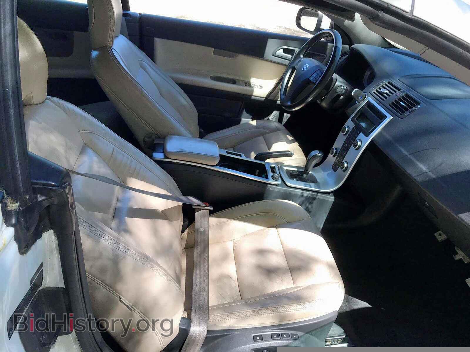 2011 VOLVO C70 - VIN: YV1672MC5BJ113715 - Фото 4