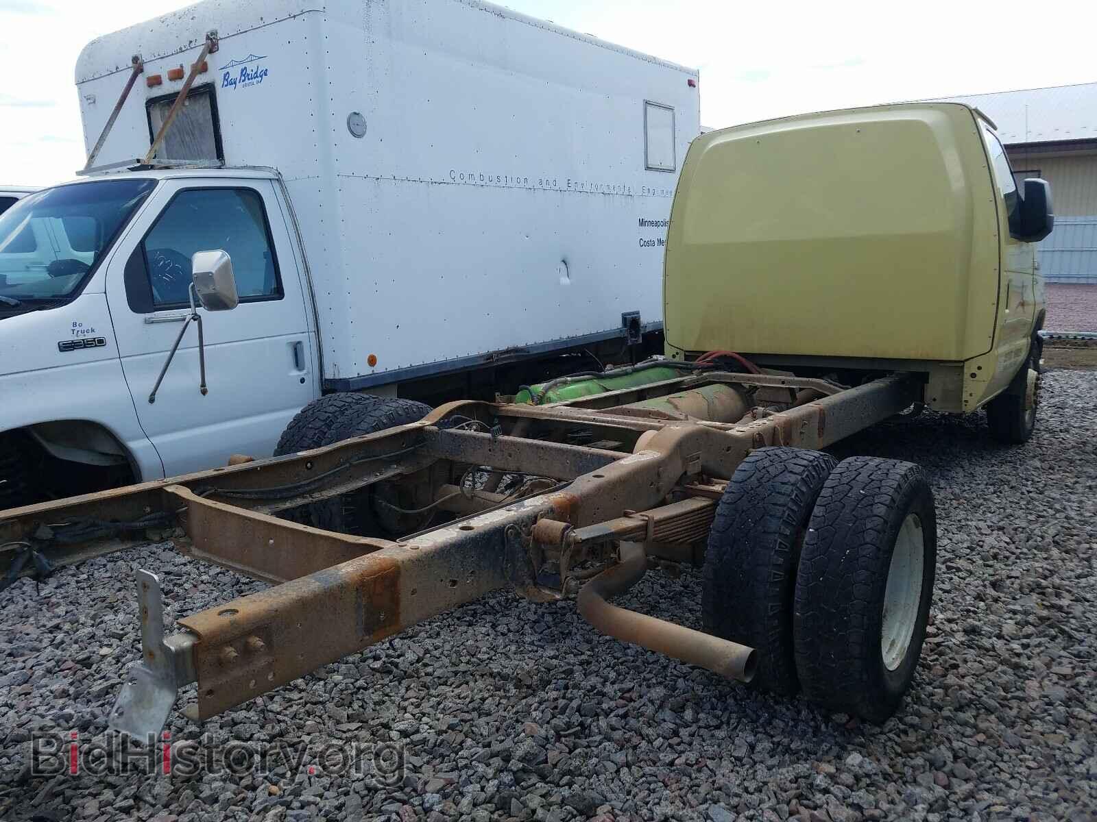 2010 FORD ECONOLINE - VIN: 1FDXE4FL5ADA75565 - Фото 4