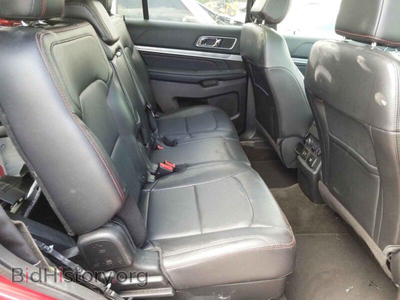 2016 Ford EXPLORER (VIN 1FM5K8GT6GGB62520) — photo 6 of 10