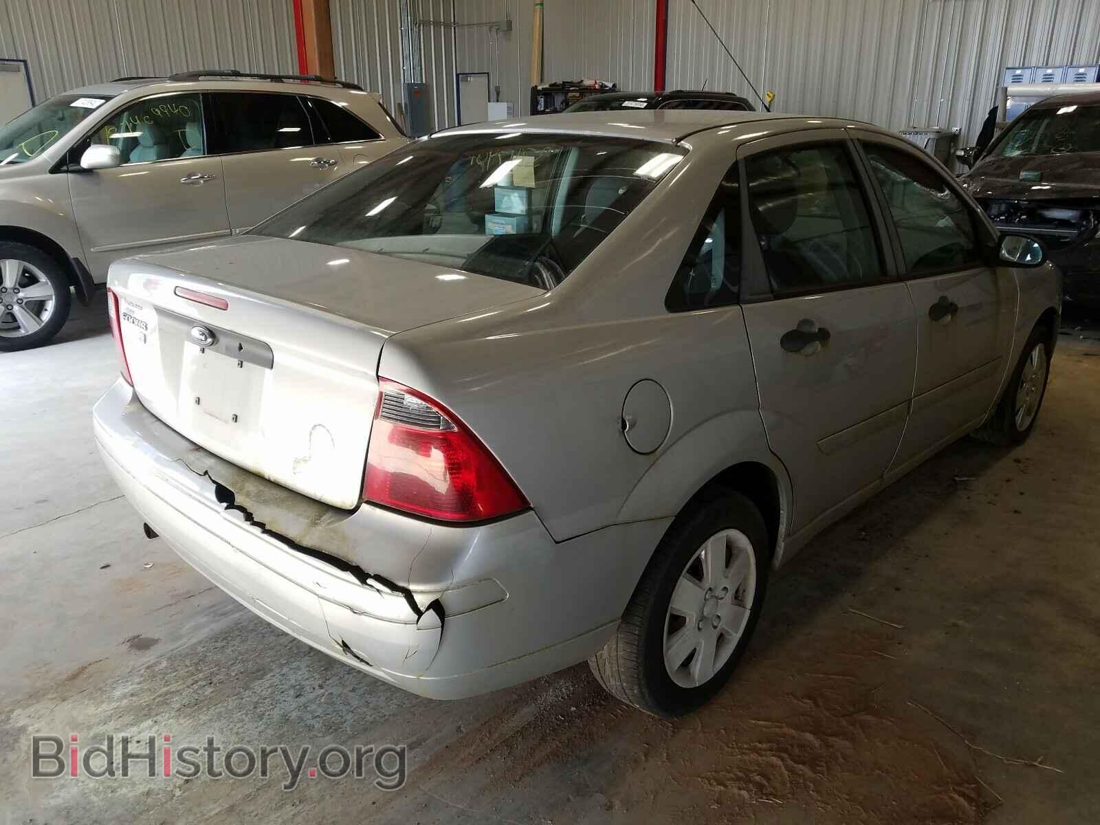 2007 FORD FOCUS - VIN: 1FAFP34N37W297078 - Фото 4