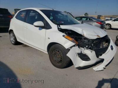 2014 Mazda 2 MAZDA2 SPO, белый — VIN JM1DE1KZ2E0184952, Copart