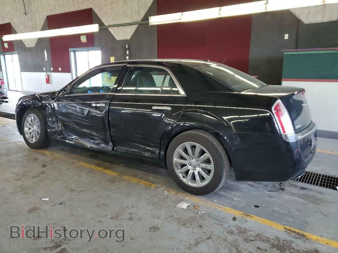 2013 CHRYSLER 300 - VIN: 2C3CCAET1DH698928 - Фото 2