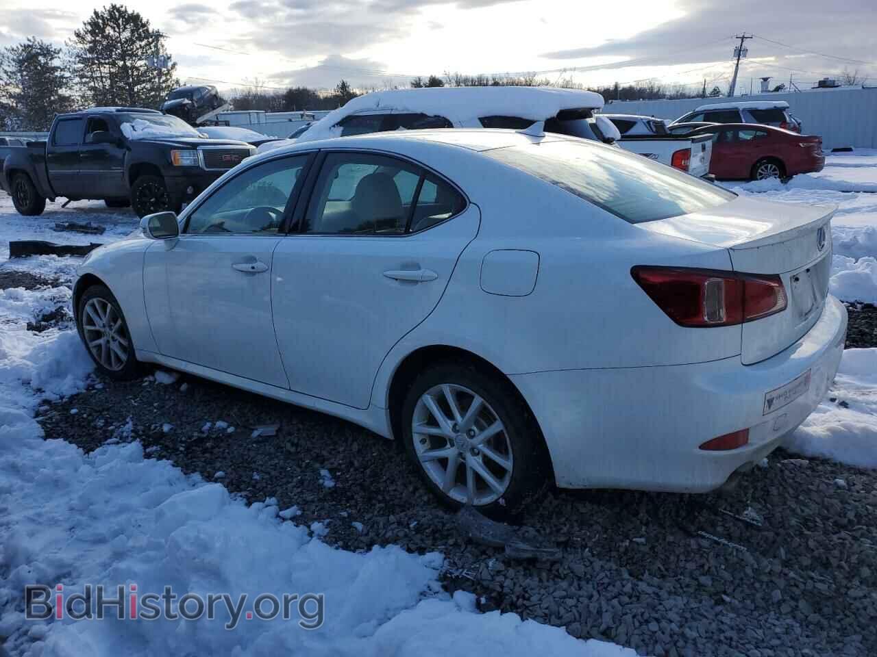 2011 LEXUS IS - VIN: JTHCF5C25B5049821 - Photo 2